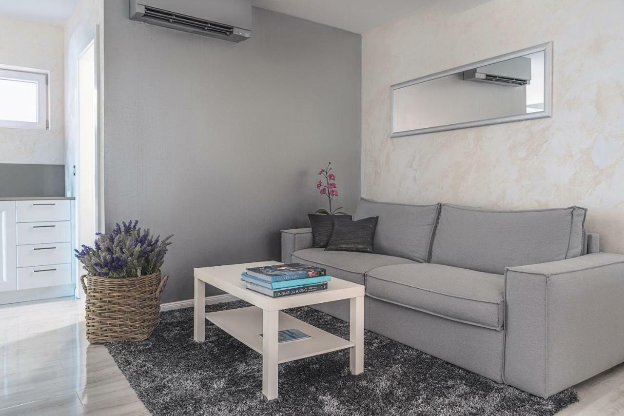 Royal View Apartment Rovinj Exterior photo