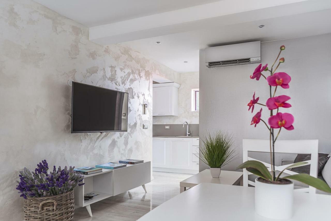 Royal View Apartment Rovinj Exterior photo
